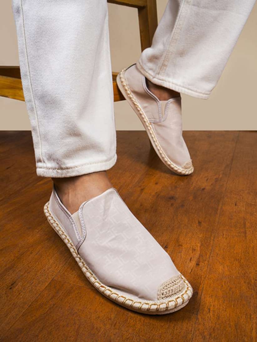 Buy THE WHITE POLE Men Lightweight Memory Foam Contrast Sole Canvas Espadrilles Casual Shoes for Men 27600602 Myntra