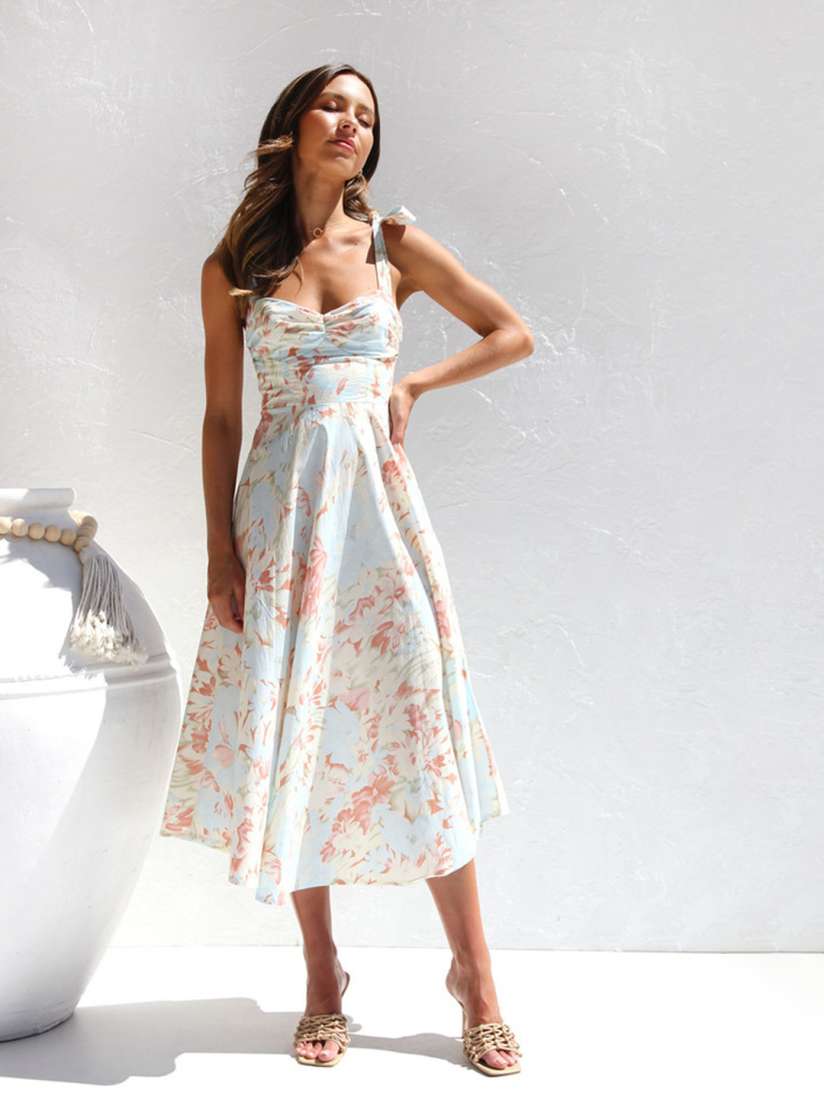 White floral fitted dress discount