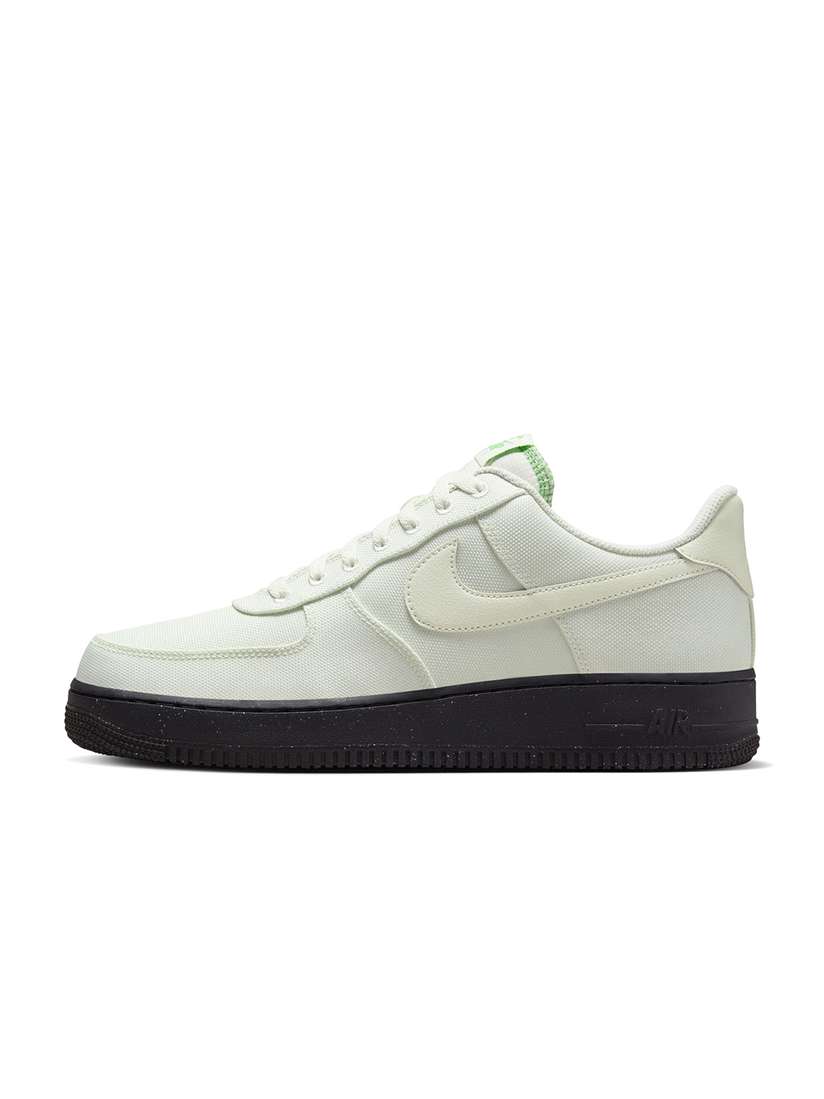 NIKE AIR FORCE 1 07 LV8 UV 治り 24.5 cm 