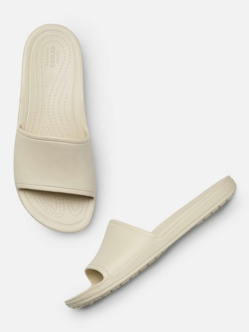 Crocs for women myntra sales