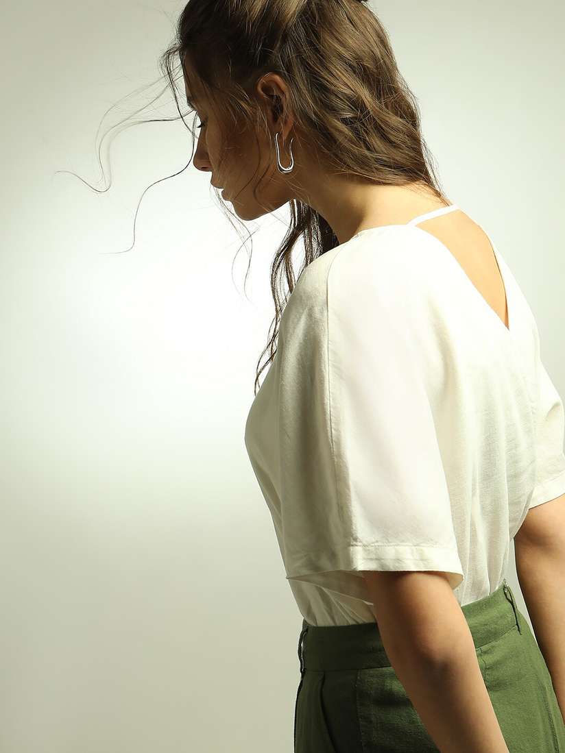 Vero Moda V-Neck Extended Sleeves Linen Top