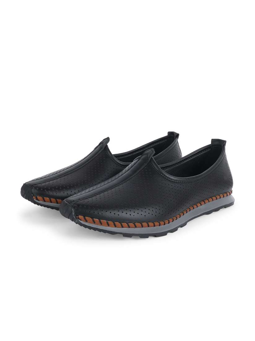 Buy Big Boon Men Round Toe Lightweight Mojaris Casual Shoes for Men 27990180 Myntra