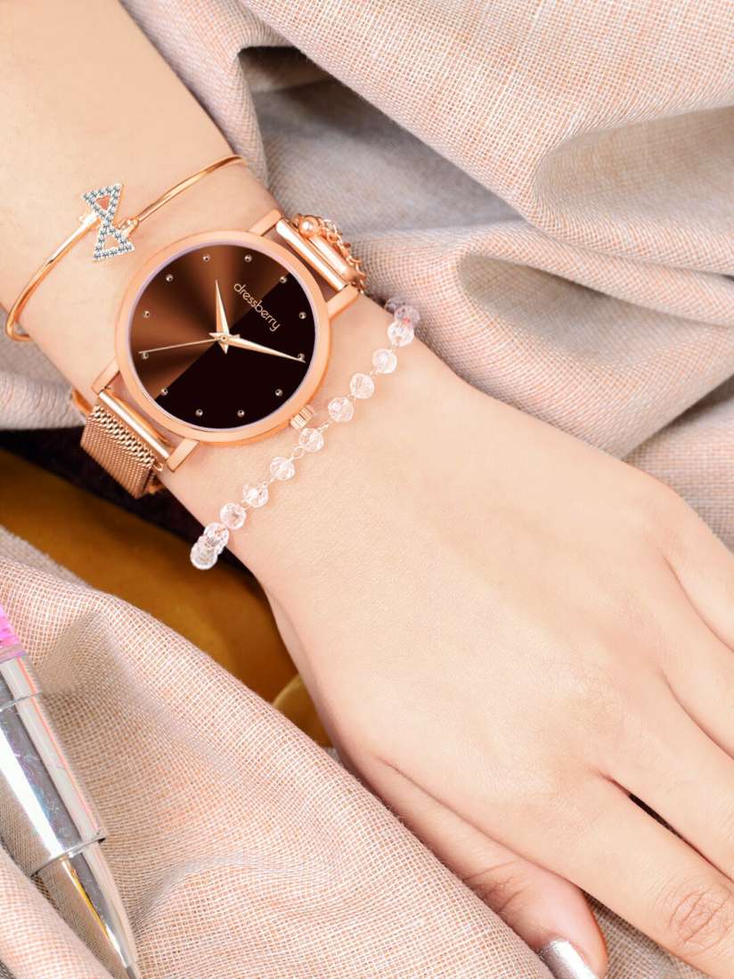 Buy DressBerry Women Rose Gold Bracelet Watch Gift Set DBWJ Set 32 Watch Gift Set for Women 27998430 Myntra