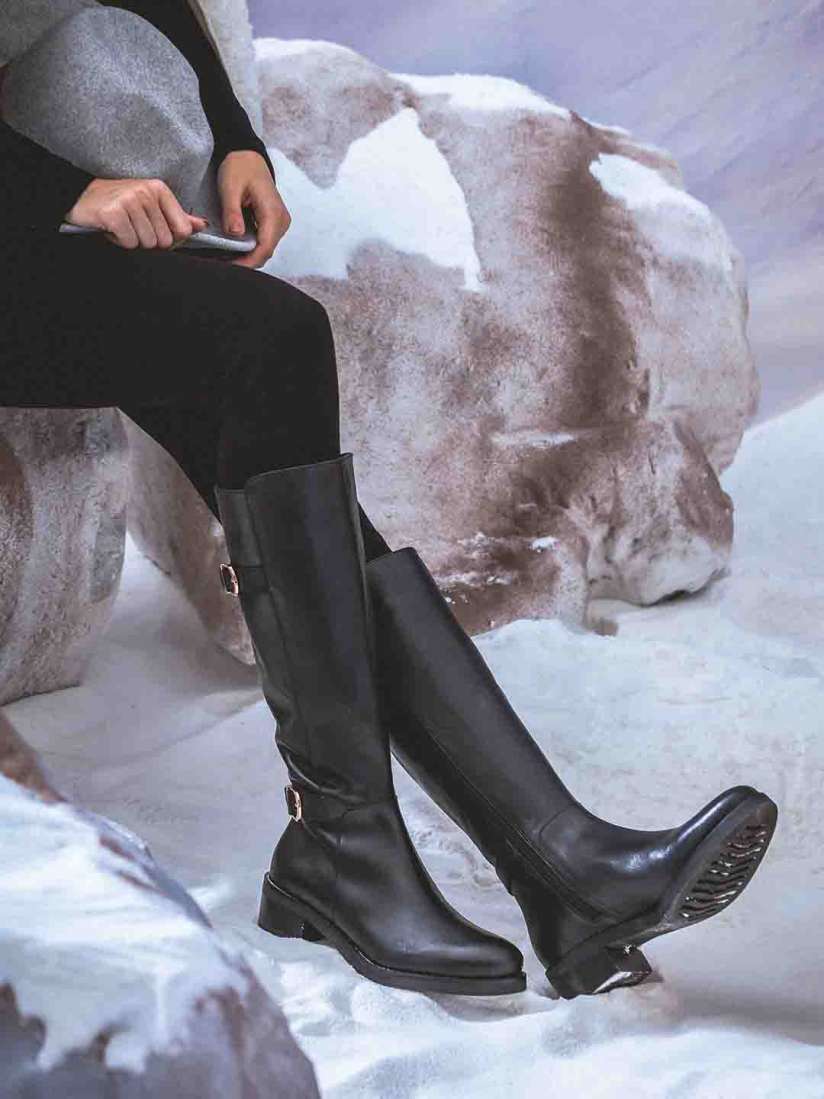 Knee length boots myntra deals
