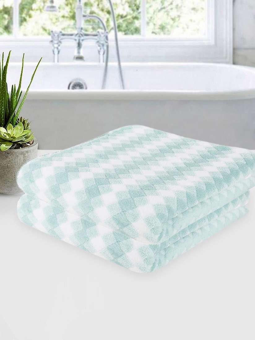 Buy Aura Sea Green White 2 Pcs Printed Super Soft Microfiber 350 GSM Bath Towels Bath Towels for Unisex 28180722 Myntra