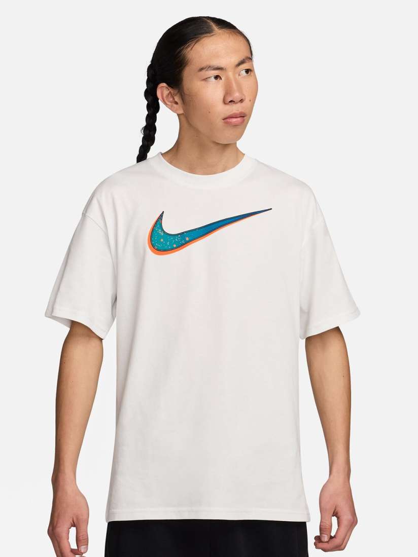 Buy Nike LeBron Men s M90 Basketball T Shirt Tshirts for Men 28350202 Myntra