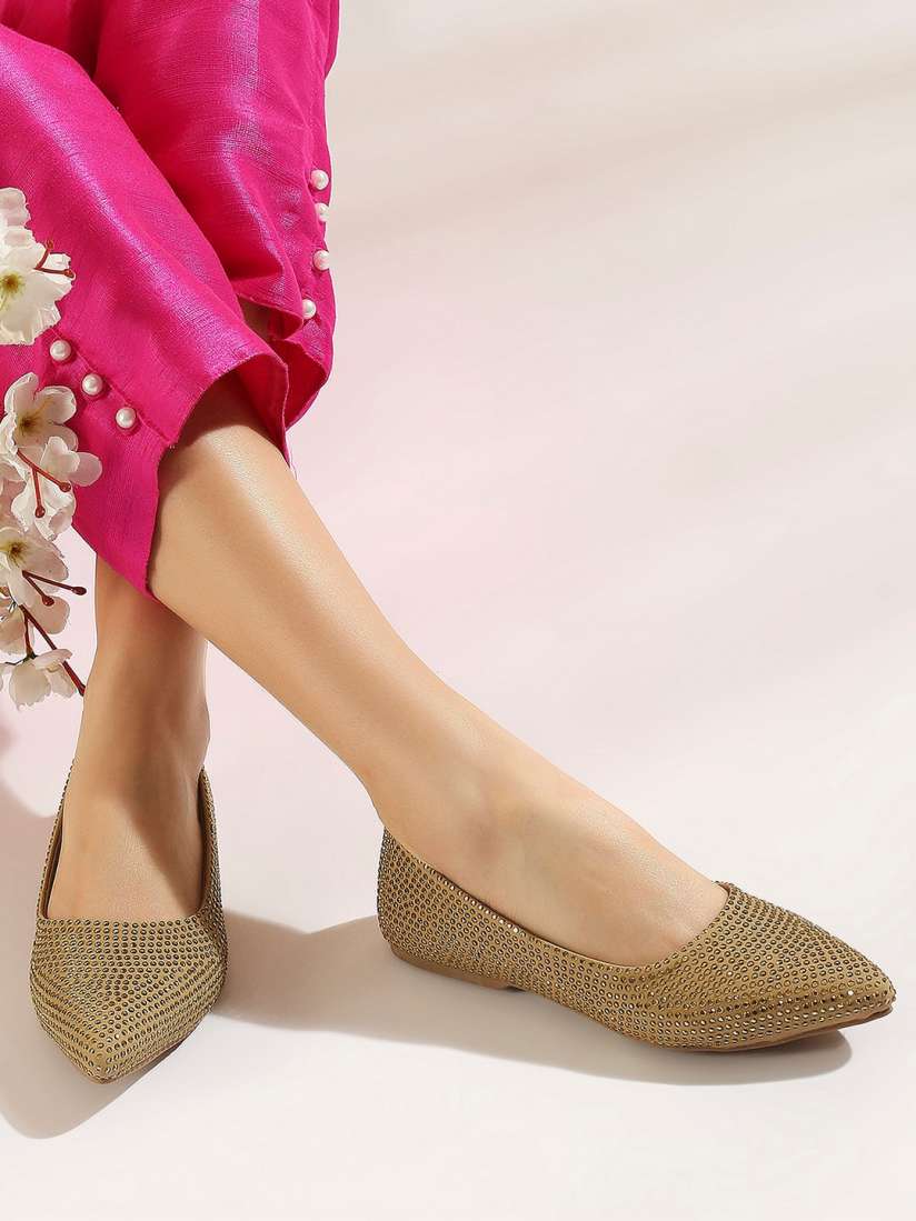 Espadrilles myntra sales