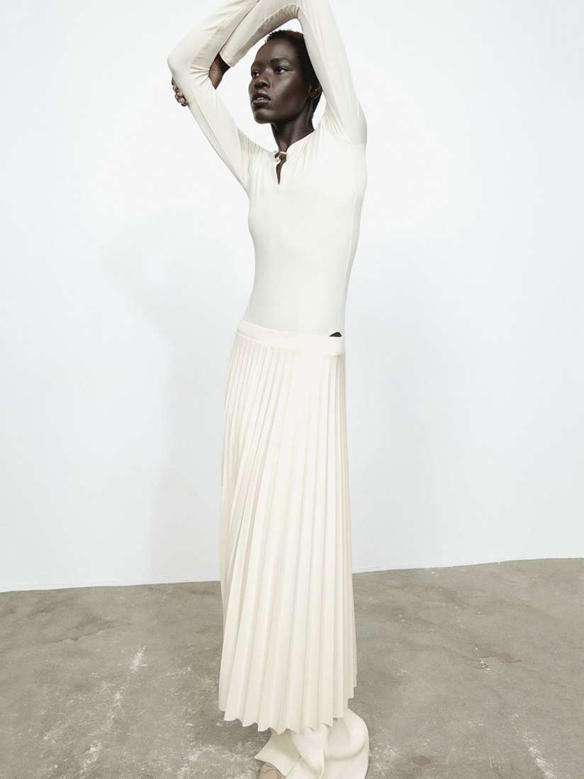 Buy H M Pleated Skirt Skirts for Women 28418310 Myntra
