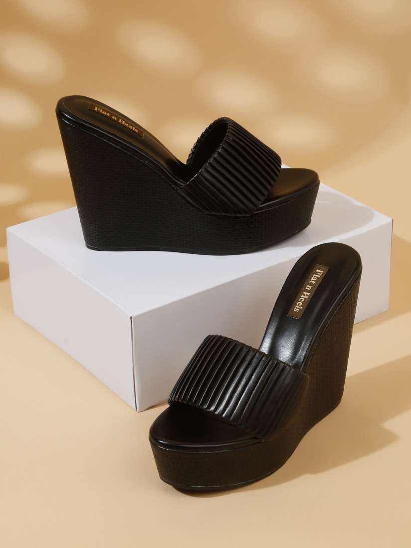 Flats with wedge heel shop