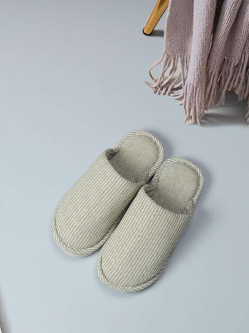 Mast and harbour slippers shop