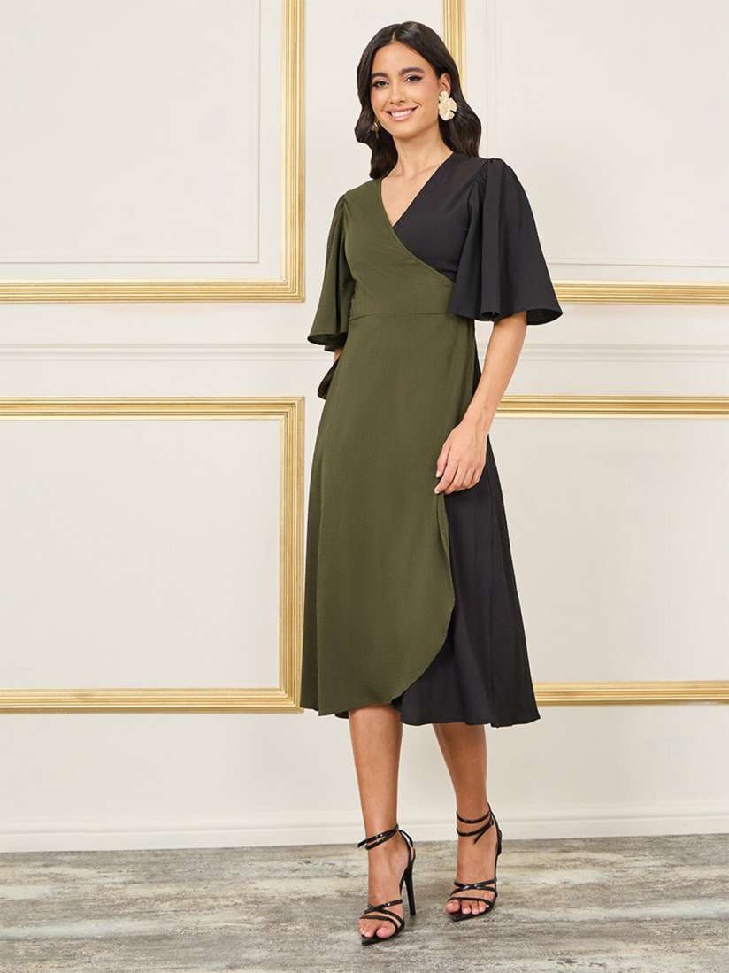 Buy Styli Women s Green Colorblock Angel Sleeves Wrap Midi Dress Dresses for Women 28644034 Myntra