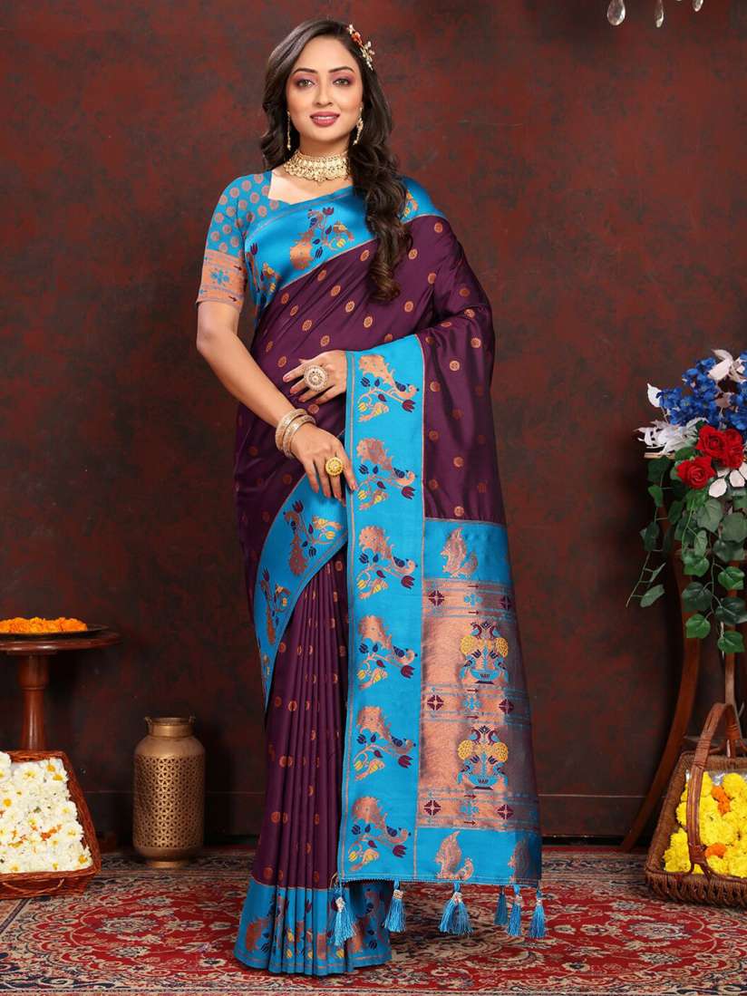 Buy Lookslady Floral Woven Design Zari Art Silk Paithani Saree Sarees for Women 28674848 Myntra