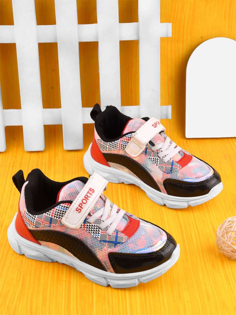 Buy SPRENGE Boys Colourblocked Lightweight Sneakers Casual Shoes for Boys 28686178 Myntra