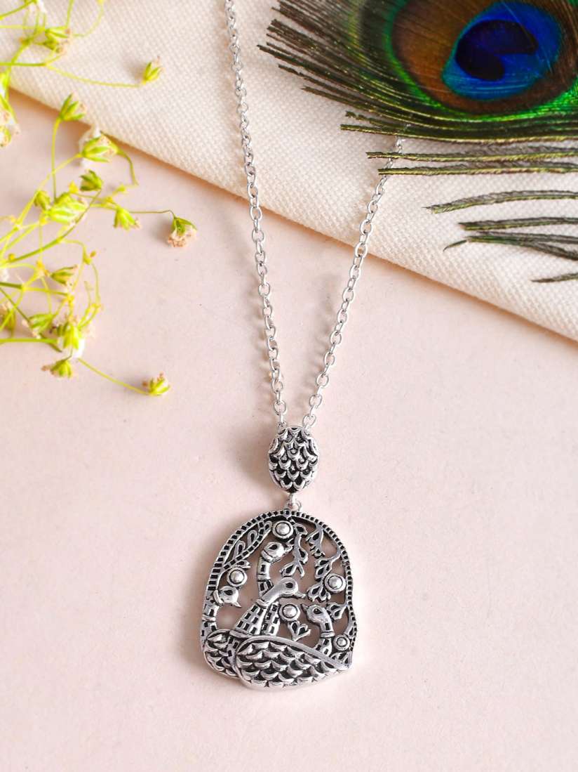 Voylla pendants sales