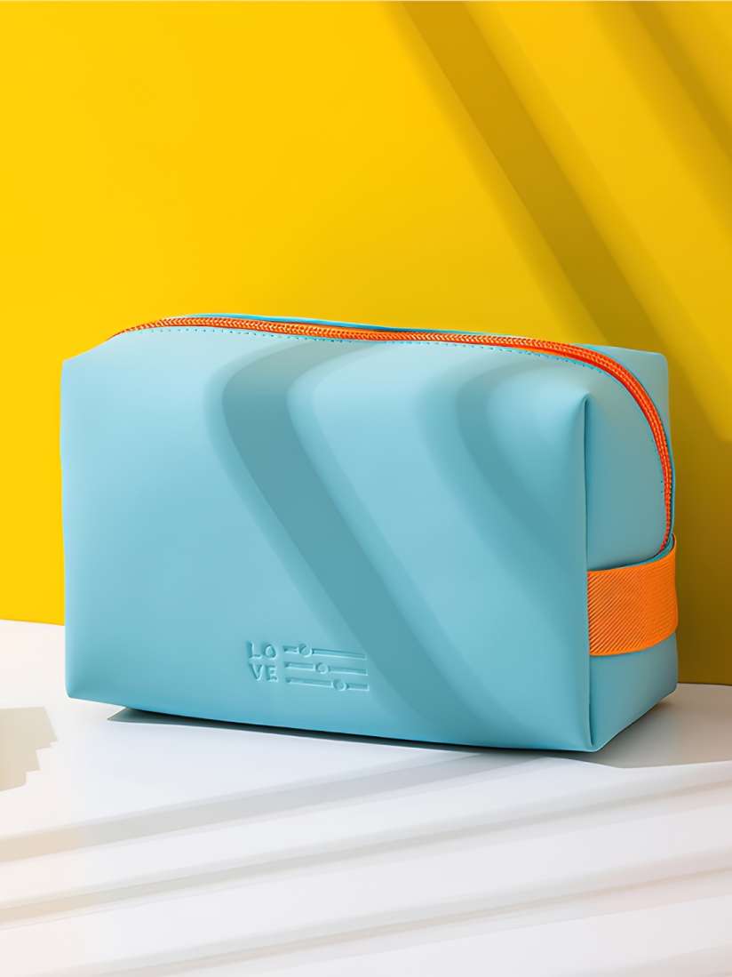 Myntra makeup bag outlet