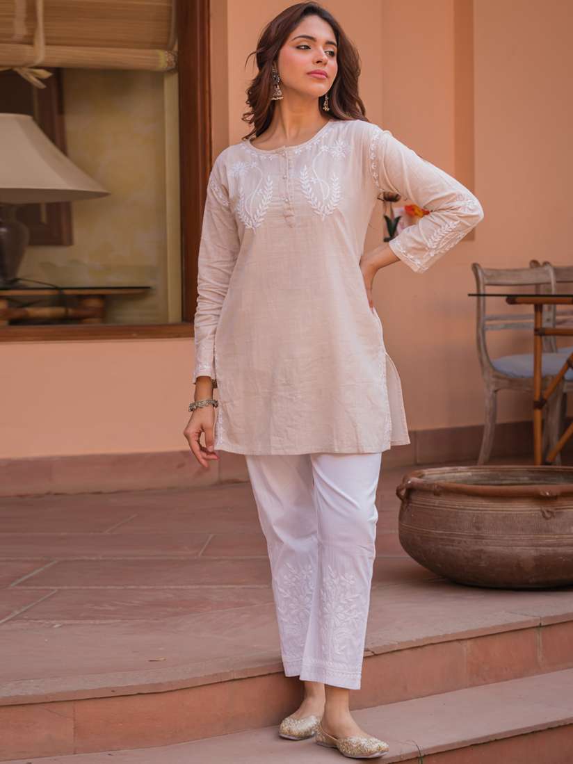 Long cotton kurtis online myntra store