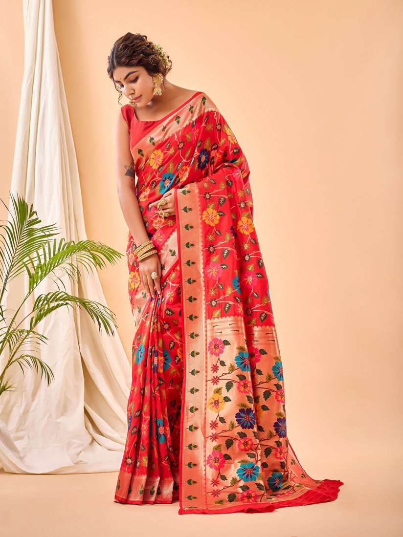 Buy SGF11 Woven Design Zari Heavy Work Kanjeevaram Silk Saree Sarees for Women 28866264 Myntra