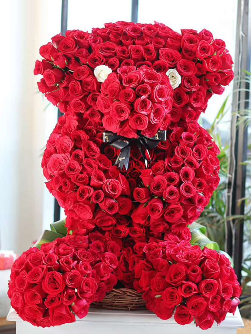 Buy Floweraura Red 500 Pieces Teddy Bear Shape Arrangement Rose Flowers Fresh Flowers for Unisex 28973898 Myntra