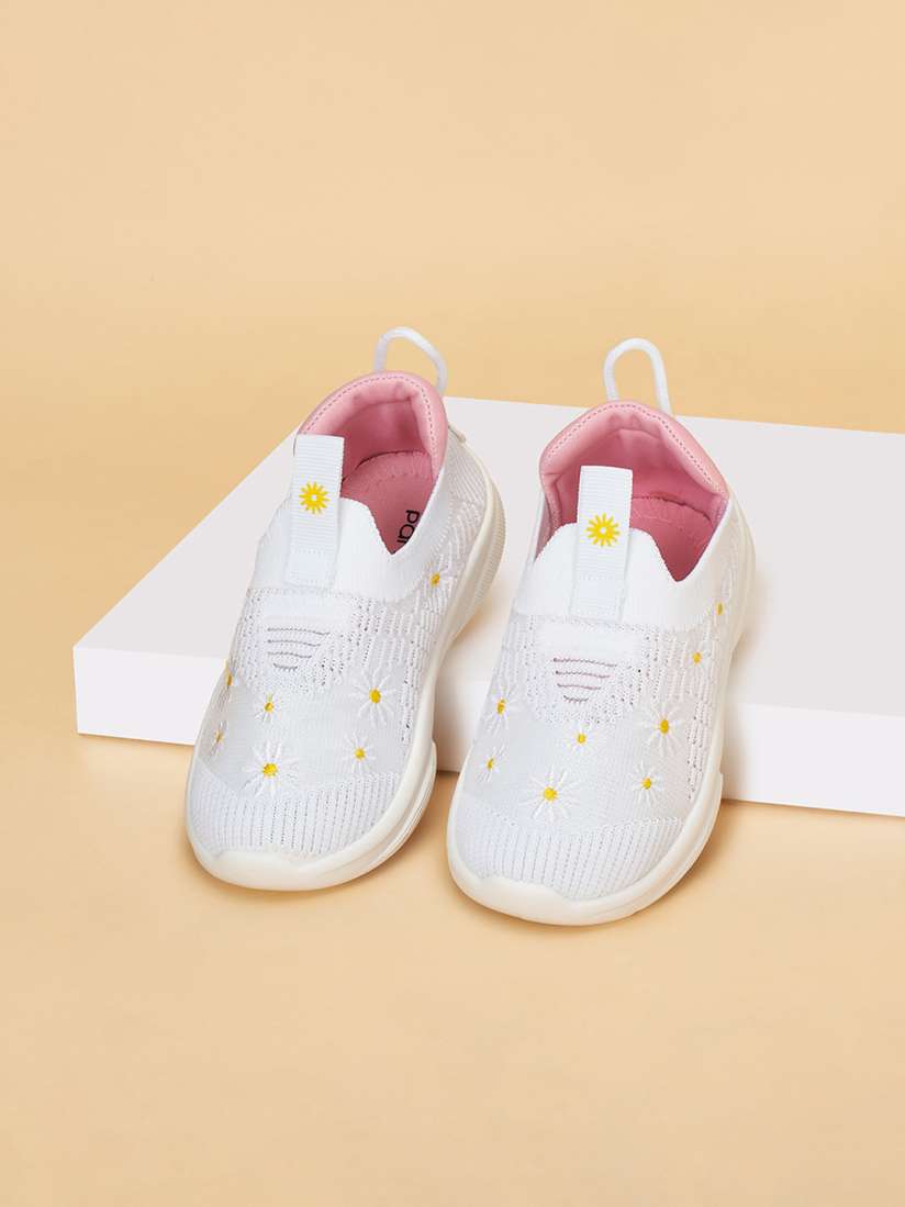 Girls shoes myntra sale