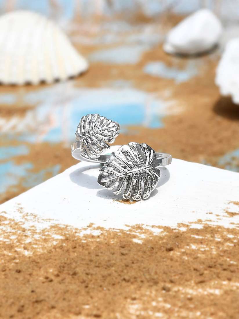 Voylla finger rings top