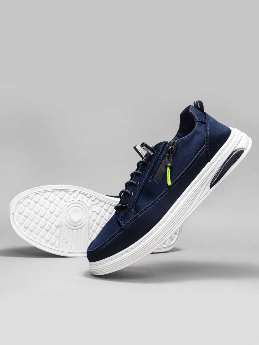 Myntra canvas shoes clearance