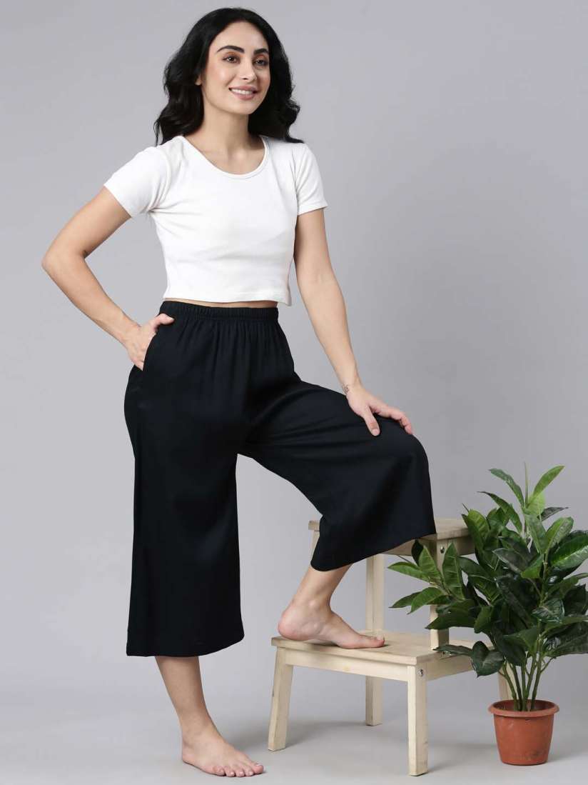 Relaxed fit capris sales