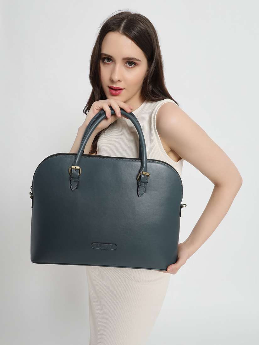 Laptop bag myntra store