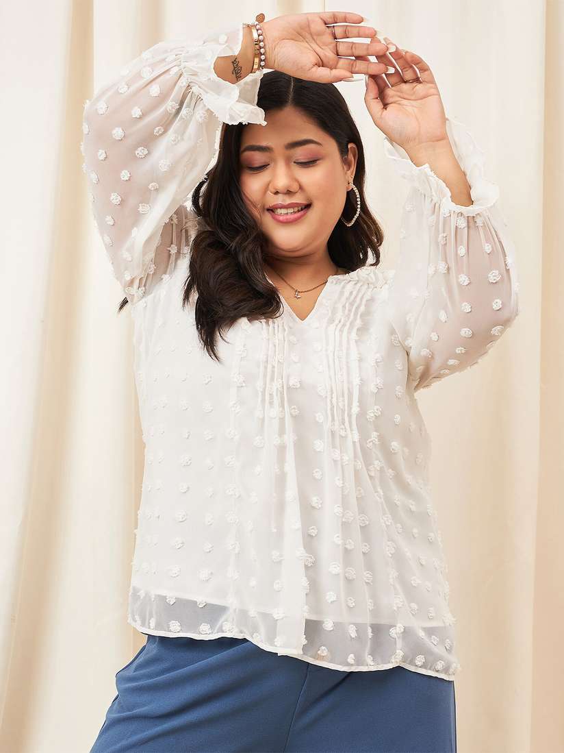 Buy Berrylush Curve Plus Size White Self Design V-Neck Puff Sleeve Top -  Tops for Women 29277784 | Myntra