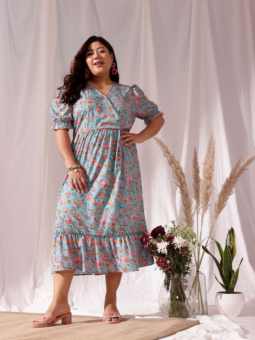 Curvy midi dresses top