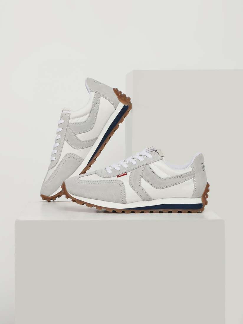 Orthotic friendly men's shoes online