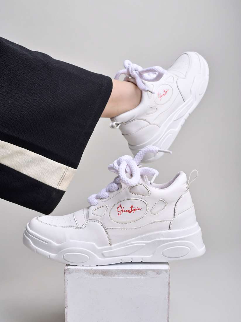Girls shoes on myntra clearance