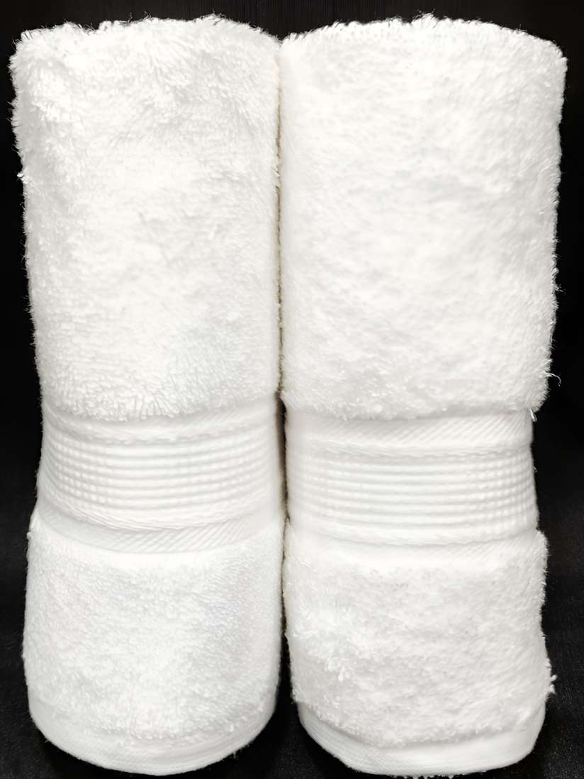 Bombay dyeing white towels 2025