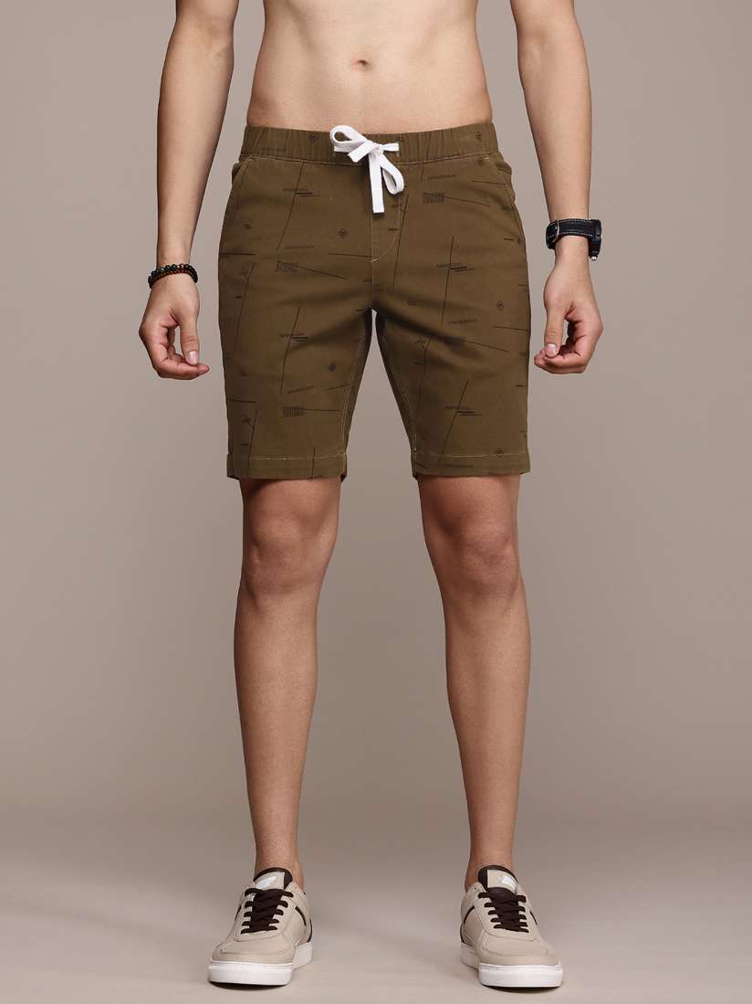 Buy Roadster Men Conversational Printed Regular Fit Casual Shorts Shorts for Men 29510518 Myntra
