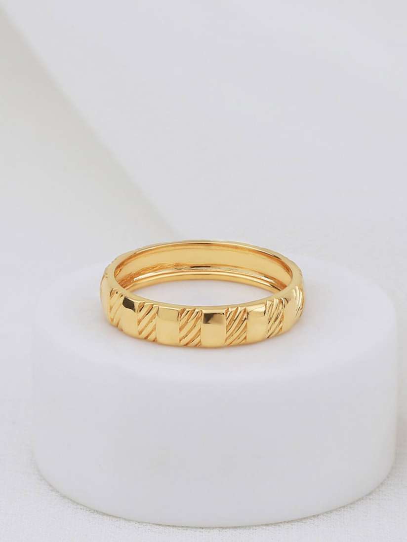 Buy CANDERE A KALYAN JEWELLERS COMPANY BIS Hallmark Men 18KT 750 Gold Band Ring 2.51 gm Ring Gold for Men 29511816 Myntra