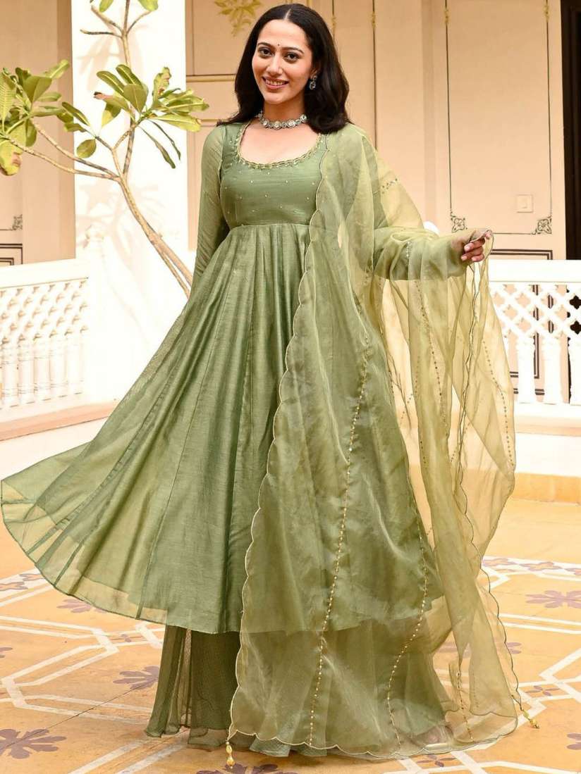 Buy Urbanstree Ethnic Motifs Embroidered Pleated Beads and Stones Kurta with Palazzo Dupatta Kurta Sets for Women 29564890 Myntra