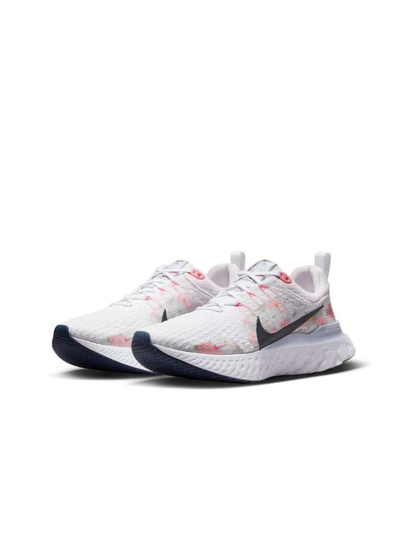 Nike react myntra online