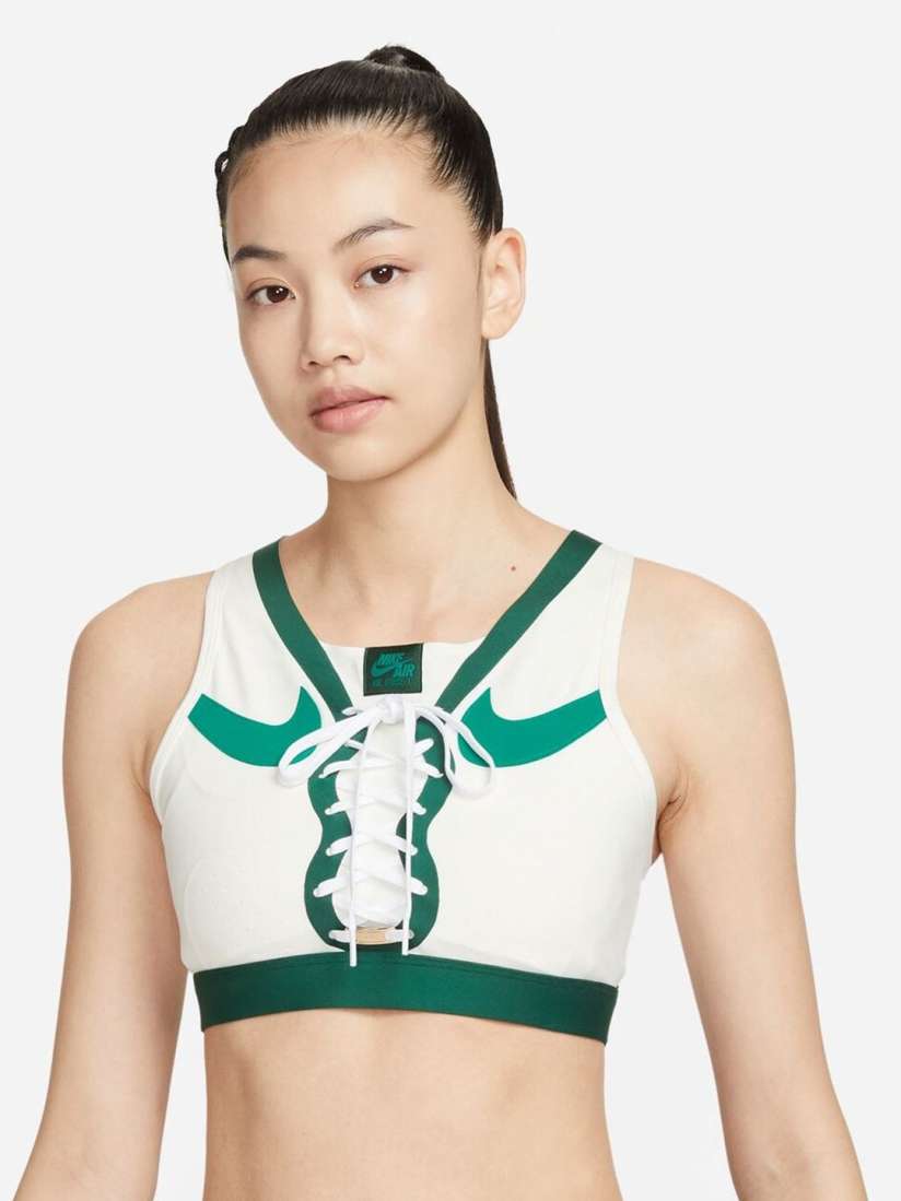Nike sports bra myntra 2025