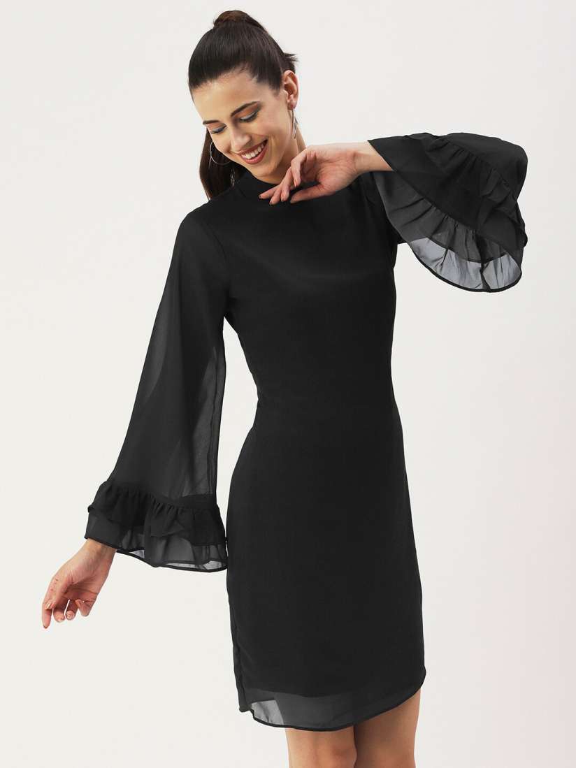 Straight dress with bell sleeves discount