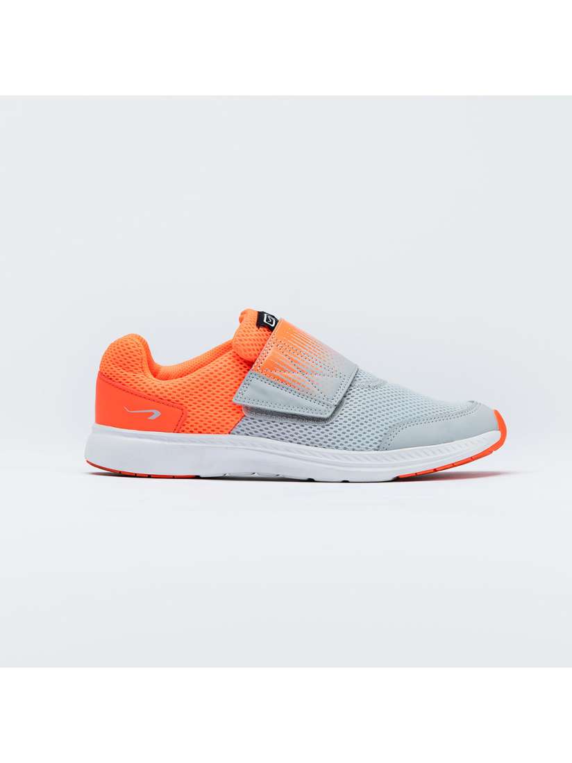 Decathlon non marking shoes top