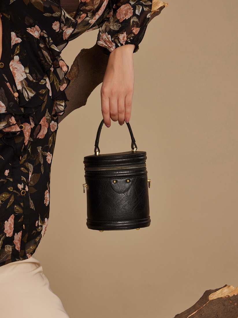 Kazo sling bags top