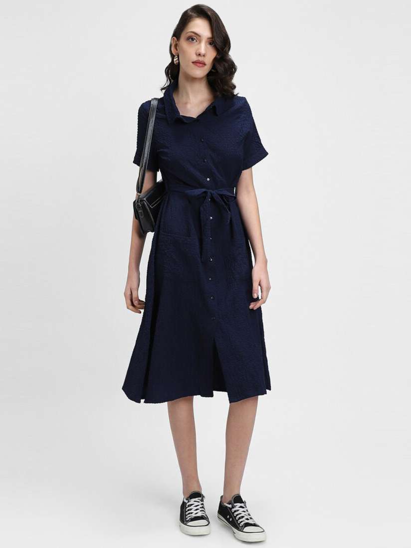 Buy FOREVER 21 Textured Self Design Spread Collar Belted Detailed Shirt Dress Dresses for Women 29868590 Myntra