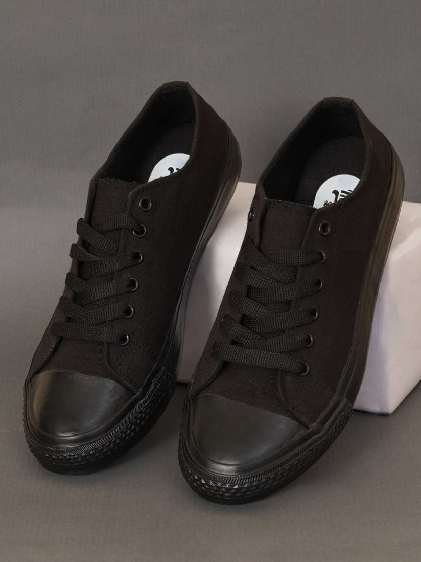 Canvas shoes myntra online