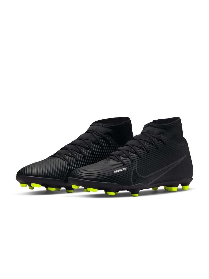 Nike studs myntra 2025