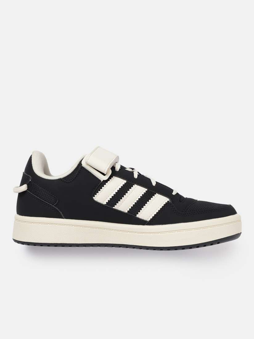 Low tennis shoes shop