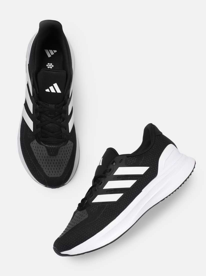 Running shoes myntra store