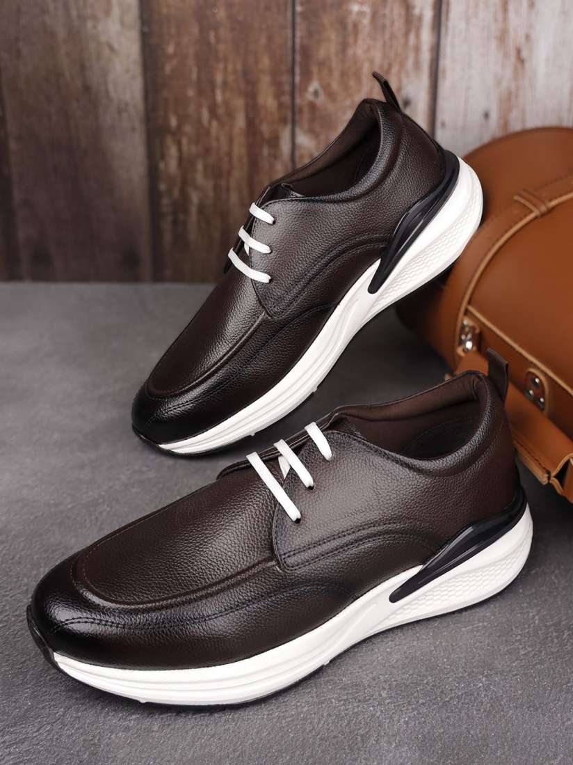 Cushioned leather shoes clearance