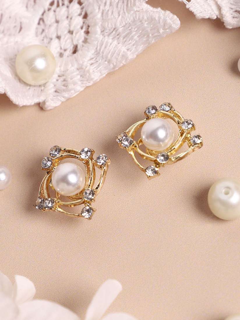 Studs earrings artificial shop