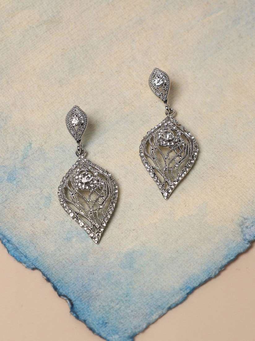 Myntra earrings studs shop