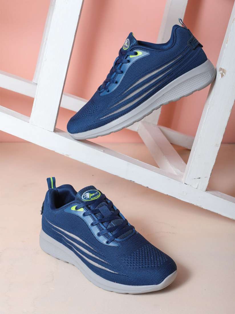 Myntra sports shoes 499 on sale