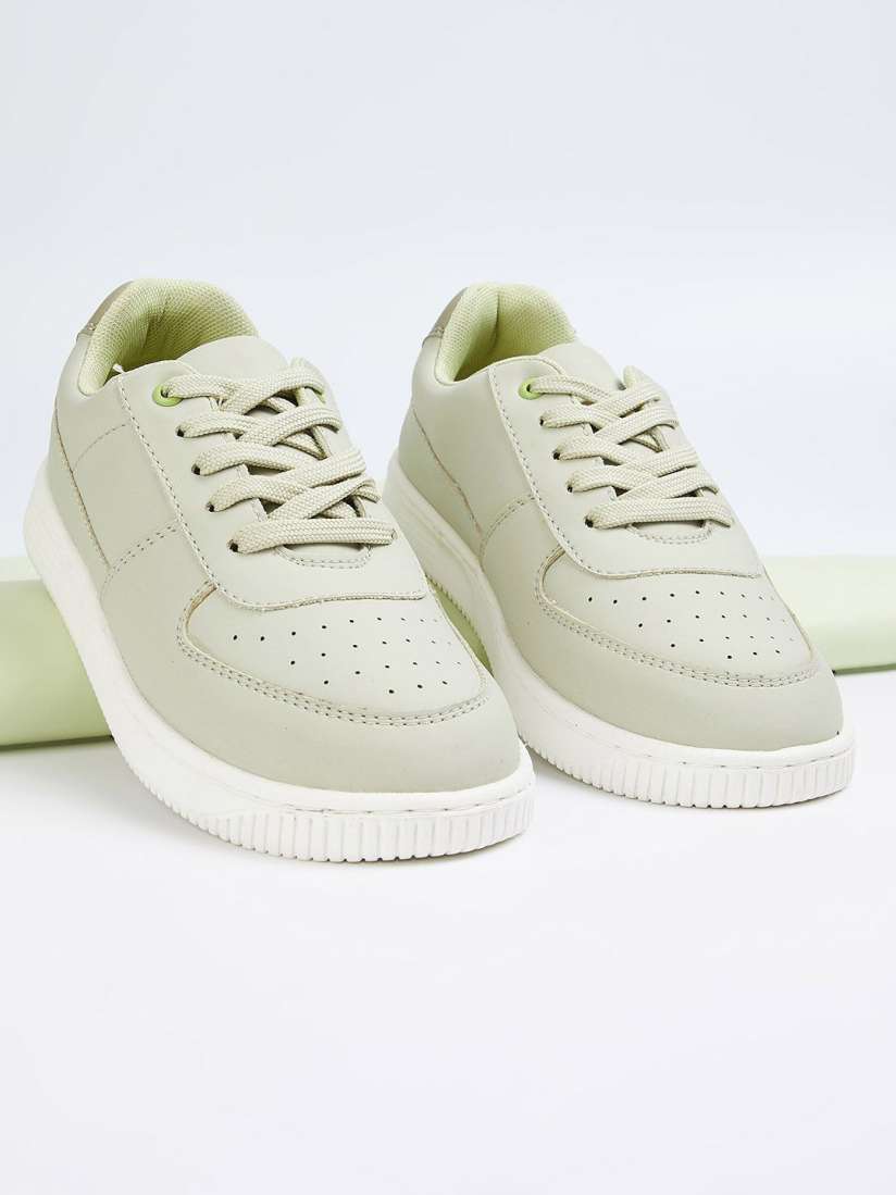 Buy max Boys Round Toe Comfort Insole Sneakers Casual Shoes for Boys 29934546 Myntra